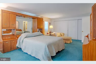 136 Glenview Lane, Willingboro, NJ 08046 - Photo 6