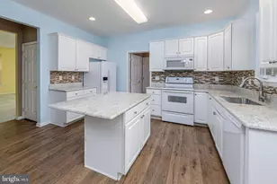 137 Merion Way, Hainesport, NJ 08036 - Photo 8