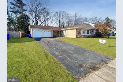 34 E River Drive, Willingboro, NJ 08046 - Photo 2