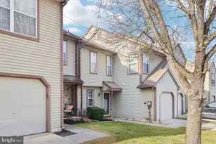 339 Ericson Ct, Mount Laurel, NJ 08054 - Photo 2