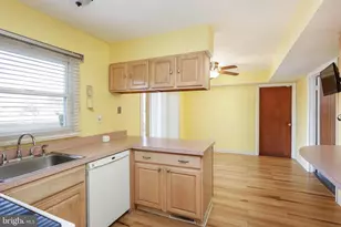 139 Hillcrest Ln, Willingboro, NJ 08046 - Photo 18