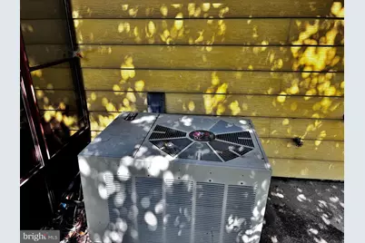 83 Eastbrook Lane, Willingboro, NJ 08046 - Photo 2