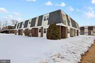 20 Florence Tollgate, Florence, NJ 08518 - Photo 1