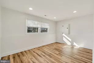 33 Sycamore Dr, Burlington, NJ 08016 - Photo 24