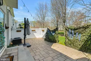 87 Windingbrook Rd, Bordentown, NJ 08505 - Photo 2