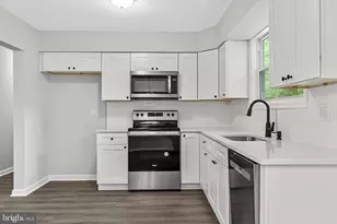 303 Bayberry St, Browns Mills, NJ 08015 - Photo 12