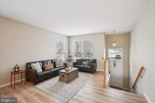 4 Cheyenne Ct, Burlington, NJ 08016 - Photo 4