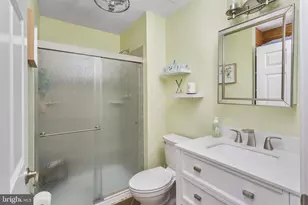 70 E Park St, Bordentown, NJ 08505 - Photo 18