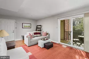 70 E Park St, Bordentown, NJ 08505 - Photo 4