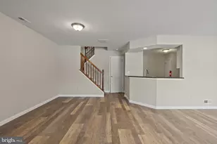 506 Oliphant Ln, Mount Laurel, NJ 08054 - Photo 4