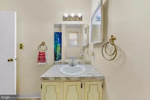 5 Florence Tollgate Pl, Florence, NJ 08518 - Photo 24