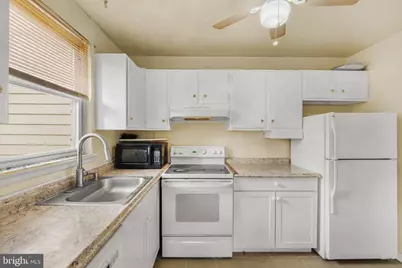 5 Florence Tollgate Place #5, Florence, NJ 08518 - Photo 16