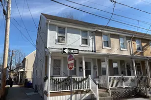 319 Borden St, Bordentown, NJ 08505 - Photo 2