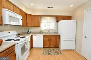 3 Avandale Ct, Mount Laurel, NJ 08054 - Photo 12