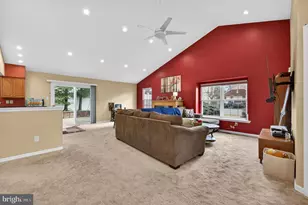 44 Brook Dr, Burlington, NJ 08016 - Photo 4