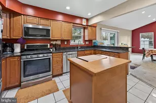 44 Brook Dr, Burlington, NJ 08016 - Photo 8