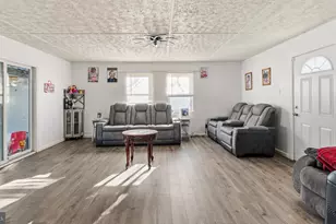 94 Melbourne Ln, Willingboro, NJ 08046 - Photo 2