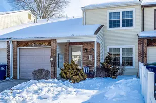 302 Foxwood Ln, Marlton, NJ 08053 - Photo 2