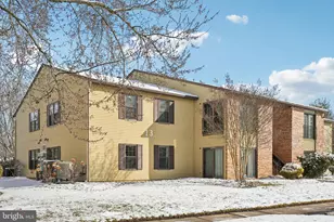 104 Sumac Ct, Mount Laurel, NJ 08054 - Photo 4