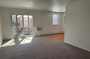 816 Garnet Dr, Burlington, NJ 08016 - Photo 2