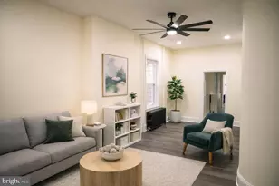 462 Locust Ave, Burlington, NJ 08016 - Photo 2