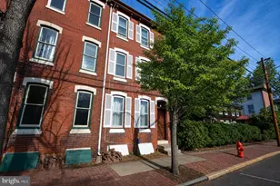 101 W Union St, Burlington, NJ 08016 - Photo 1