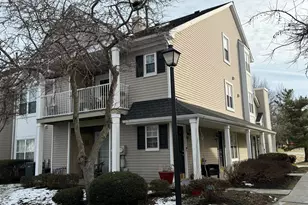 606 Saxony Dr, Mount Laurel, NJ 08054 - Photo 1