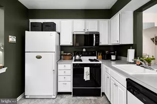 606 Saxony Dr, Mount Laurel, NJ 08054 - Photo 12