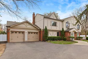 236 Carriage Hill Dr, Moorestown, NJ 08057 - Photo 4