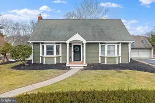 13 New St, Crosswicks, NJ 08515 - Photo 2