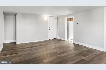 212 Warren Street #3, Beverly, NJ 08010 - Photo 2