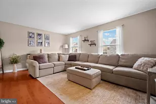 210 Martins Way, Mount Laurel, NJ 08054 - Photo 12