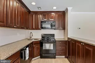 1 Bridgewater Dr, Marlton, NJ 08053 - Photo 8