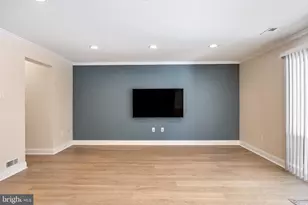 1 Bridgewater Dr, Marlton, NJ 08053 - Photo 4