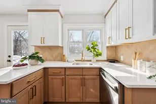 2 Sylvan Ln, Willingboro, NJ 08046 - Photo 12