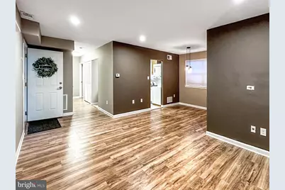 18 Florence Tollgate #2, Florence, NJ 08518 - Photo 2