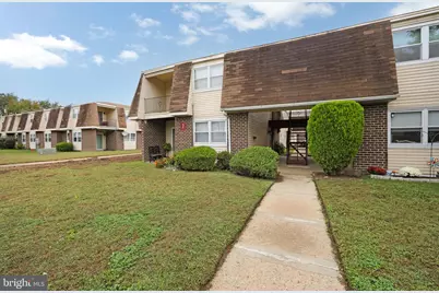 7 Florence Tollgate Pl #5, Florence, NJ 08518 - Photo 2