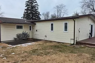 27 Indian Queen Ln, Maple Shade, NJ 08052 - Photo 4