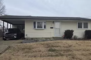 27 Indian Queen Ln, Maple Shade, NJ 08052 - Photo 1
