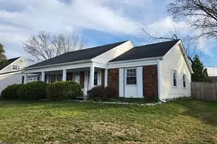 10 Gardenbrook Ln, Willingboro, NJ 08046 - Photo 1