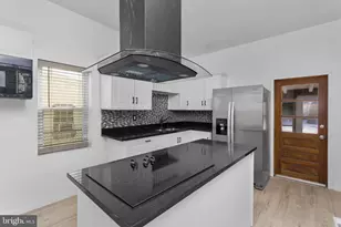 422 Prince St, Bordentown, NJ 08505 - Photo 8