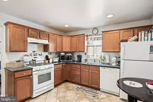 208 Chestnut St, Mount Holly, NJ 08060 - Photo 8