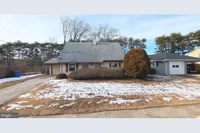 71 Shawmont Lane, Willingboro, NJ 08046 - Photo 2