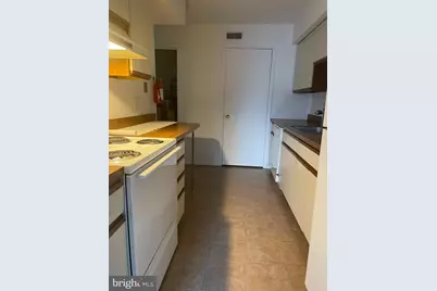 806 Cypress Point Circle #B, Mount Laurel, NJ 08054 - Photo 6