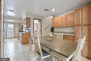 11 Rose Ave, Maple Shade, NJ 08052 - Photo 12