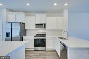 108 Levis Dr, Mount Holly, NJ 08060 - Photo 16