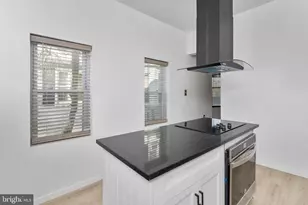 422 Prince St, Bordentown, NJ 08505 - Photo 10