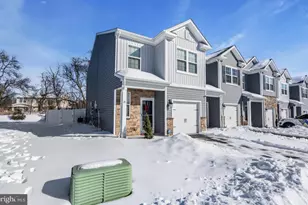 25 Katherine Dr, Burlington, NJ 08016 - Photo 2