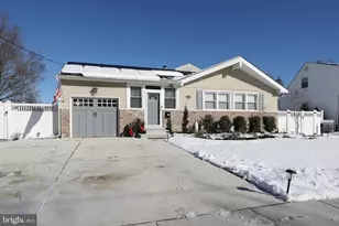 608 Fountain Ave, Cinnaminson, NJ 08077 - Photo 2