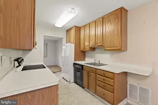 16 E Bluebell Ln, Mount Laurel, NJ 08054 - Photo 12